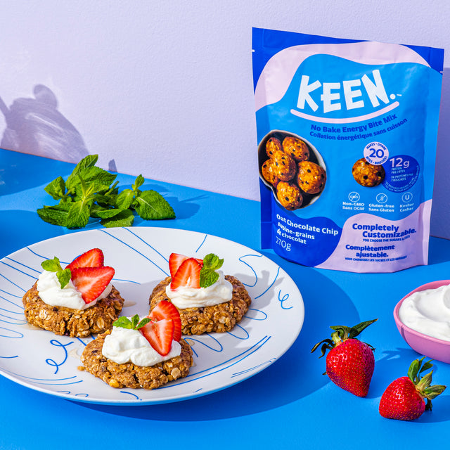 Strawberries and Cream Oatmeal “Cakes” Keen Energy